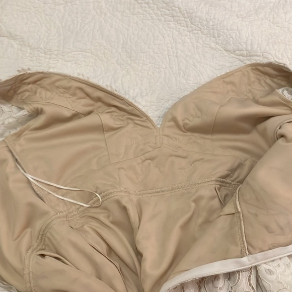 Boho wedding dress. Excellent condition. Unaltered PENDING SALE - Picture 6 of 14